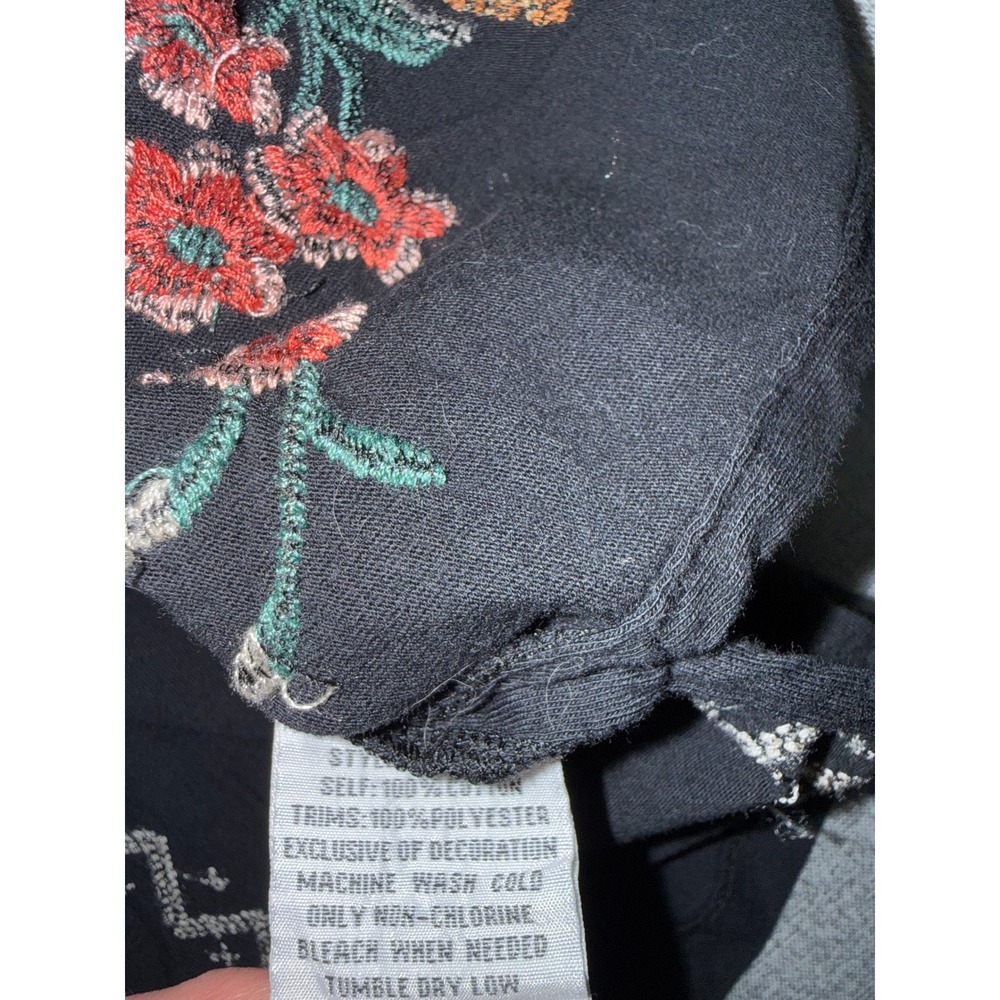 Johnny Was Black Floral Tiger Embroidered Cotton Knit Split Neck Top Large L - Picture 6 of 7